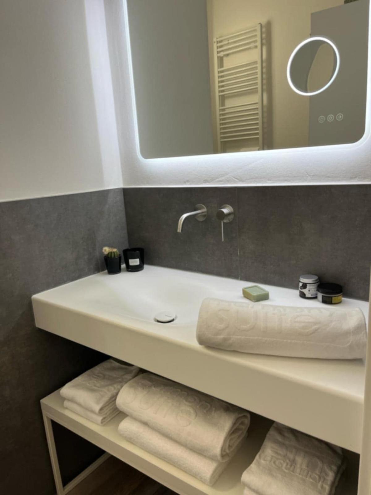 Harmony Residence 塞尔维诺 外观 照片